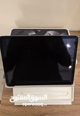  5 I pad Air 5 with apple pencil gen 2 For Sell