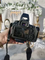  2 كاميرات تصوير (فيديو _فوتوغراف)