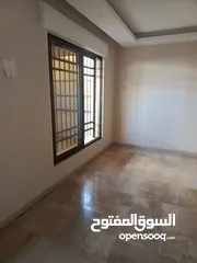  4 شقه ارضيه مميزه