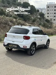  3 Hyundai_venu 2021