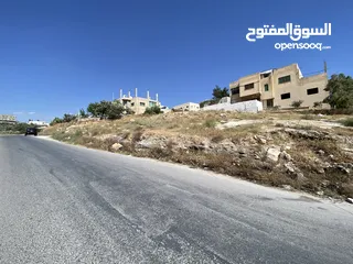  3 ارض سكنيه بيت راس للبيع 737متر من المالك مباشره