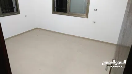  21 شقة مشطبة حديثا للبيع