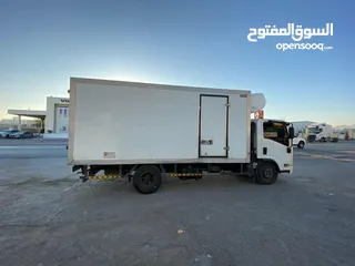  8 شاحنة براد (ثلاجة) تبريد وتجميد للايجار اليومي Refer (chiler) truck for dealy rent