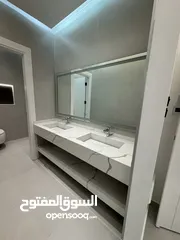  28 شقة مفروشة فاخرة بجاهزية كاملة للسكن – موقع مميز في رجم عميش