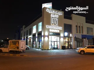  4 محل للايجار بمجمع وايت الشويخ  التجاري موقع مميز بمواصفات