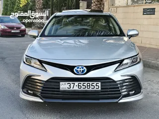  9 تويوتا كامري 2023 GLE كامله الاضافات صيانه الشركه.... قطعة مسافة 40 الف كم