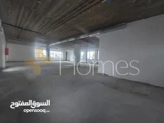  1 مكتب طابق اول في موقع مميز للايجار في عبدون بمساحة بناء 400م