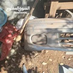  4 اضواء نيسان صني موديل 2001