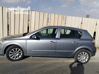  1 اوبل استرا المانية قوية جدا للبيع هانشباك كراسي جلد فتحة بانوراما جير اتوماتيك 5.سرعات