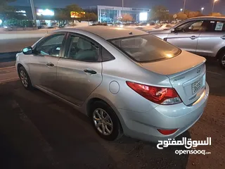  3 hyundai accent 2014 km 50000