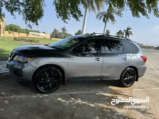  1 NISSAN PATHFINDER 2018 MIDNIGHT EDITION