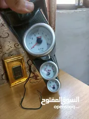  2 عدادات Sport ( قراءة الـ RPM + Volts + water ) فيبر بحالة ممتازة للبيع