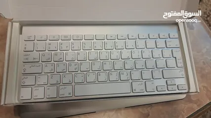  1 Bluetooth apple keyboard