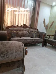  2 طقم كنب 7 مقاعد ،خشب زان مصري،معاه طاولات جانبية،بحالة ممتازة
