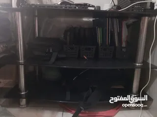  2 طاوله زجاج سكوليت بحاله ممتازه