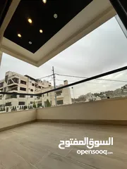  13 ارضية مع ترس و فير بليس بتشطيب مميز في طريق المطار الحويطي خلف المدارس العالمية