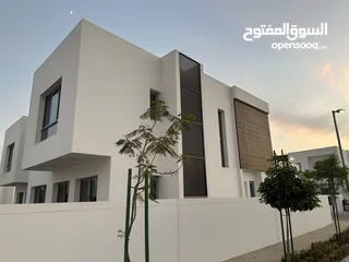  19 Ghadeer Villa in Al Mouj for sell
