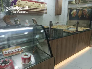  6 عدة محل حلويات كاملة للبيع بسعر مغري