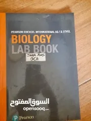 3 كتب نظام   GCSE  history & lab biology وكتابين رياضيات  9 + 8