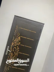  5 بيت للبيع يحوي على شقتين كل شقه لها سطحها الخاص بقوشان منفصل