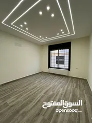  2 للبيع شقة فاخرة في البنيات – قرب شارع الخدمات وطريق المطار مباشرة