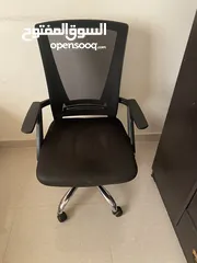  1 Executive office chair and table