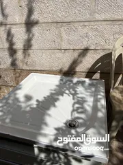  2 قاعده شور بوكس عدد4 و بانيو للاستحمام