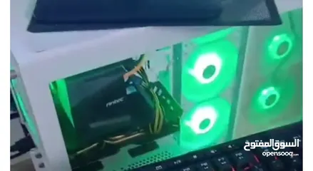  1 جهاز كمبيوتر جيمنج للبيع