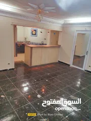  1 شقة 150 متر 3 غرف خطوتين من البحر في شارع 57 الرئيسي المتفرع م خالد بن الوليد - ميامي