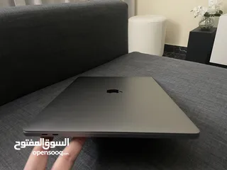  15 MACBOOK PRO 16” 2019 - CORE i7 - 32GB RAM - RADEON PRO 4GB GRAPHICS