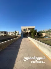  10 منزل عائلي طابقين الزرقاء