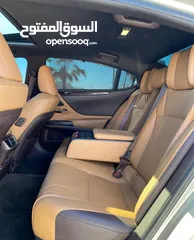  10 Lexus ES 350 2019