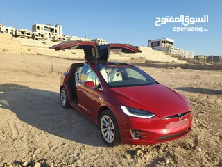  1 تيسلا موديل X 2020 للبيع بسعر مغري