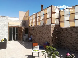  10 نقوم بتركيب جميع انواع المظلات والشوادر الشد والاشرعه والبراقولات واللكسان بسعر منافس جدا جدا