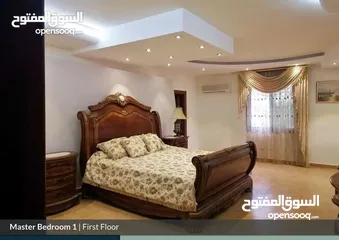  3 الكرسي فيلا للبيع 870 م مع مسبح