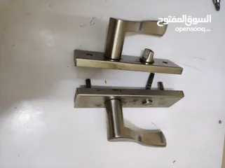  2 أبواب صينية فولاذية وقطع غيارها