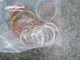  8 نثريات للبيع