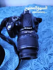  8 كاميرا نيكونD3000