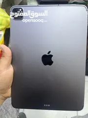  1 Ipad pro مسكر ايكلاود