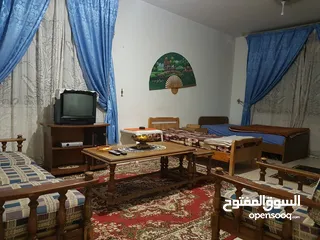  19 غرف مفروشة للإيجار و شريك سكن طلاب وموظفين ( شباب فقط )