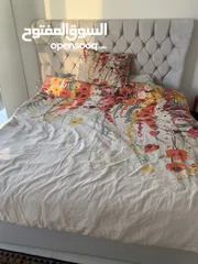  1 Bed180*200+mattress and 4 pillow
