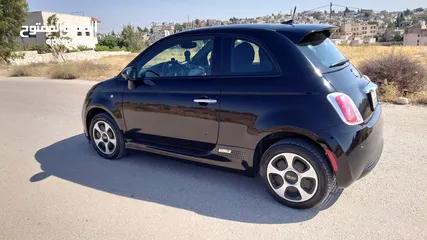  14 فيات 500e موديل 2017 لون اسود