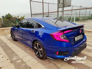  4 Honda Civic RS Turbo