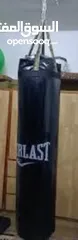  2 بوكس ملاكمه جديد من شركهEVERLAST و بيجي معاه هدايا  و شنكل وهو مناسب لل اعمار 9,35 وقوي جدا السعر 35