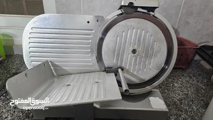  5 ماكينة تقطيع مرتديلا وجبنة حجم كبير 30