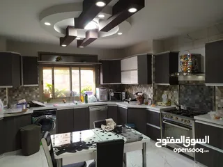  1 شقة فاخرة للبيع في ارقى احياء رام الله