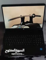  1 لابتوب hp شبه جديد لون أسود فخم مع كرت شاشة خارجي