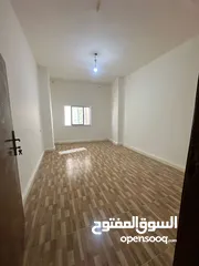  5 شقة طابق اول خلف قهوة القص للايجار