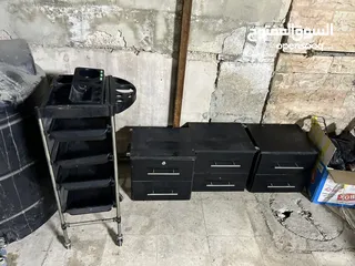  2 عدة صالون حلاقه كامله للبيع