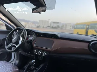  5 Nissan kicks 2021 حجم المكينة 1600cc مسرفسة وجاهزة 4 اطارات جديدة تسجيل وتامين لمدة سنه فل مواصفات